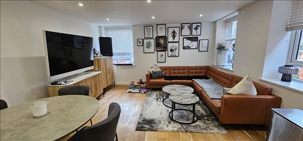 Buckingham House West