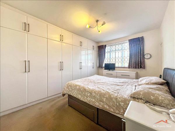 Streatfield Road, Kenton