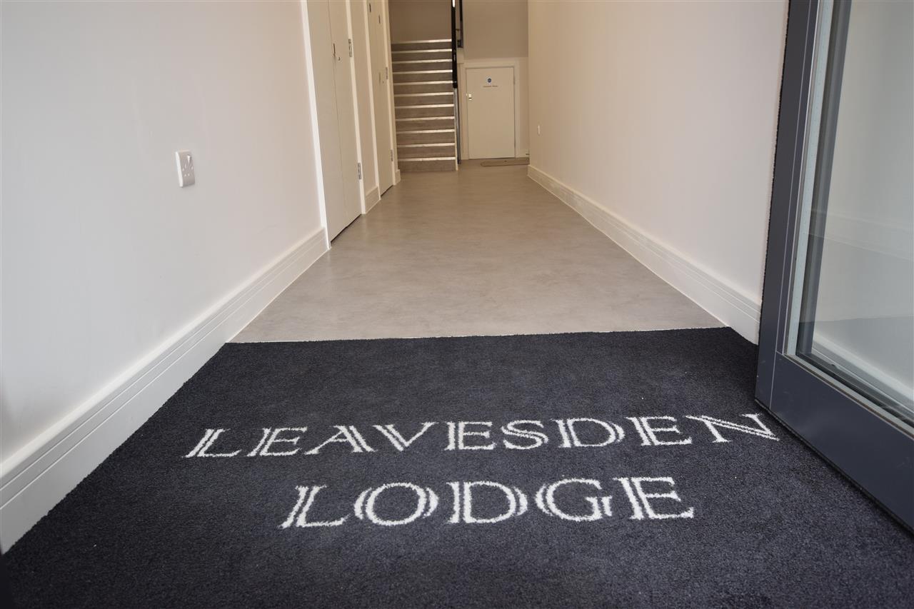 Leavesden Lodge - Picture 6