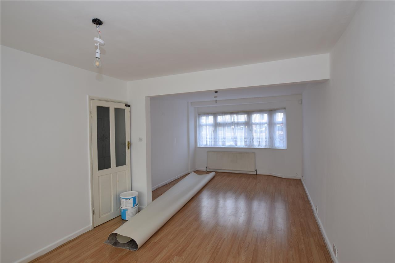 Larkfield Avenue - Picture 4