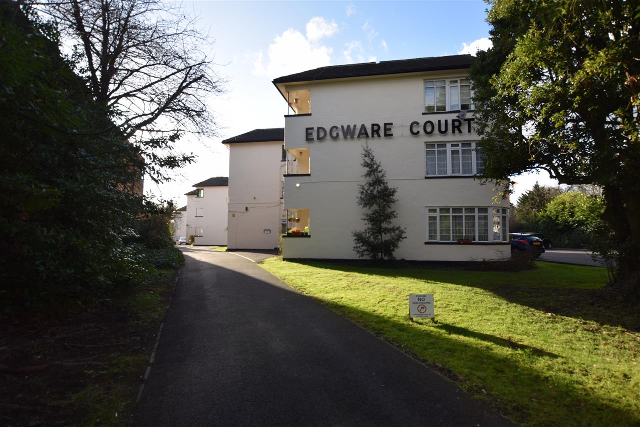 Edgware Court - Picture 1
