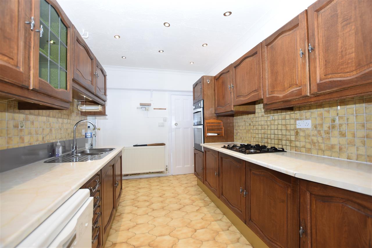 Fairfield Crescent - Picture 2