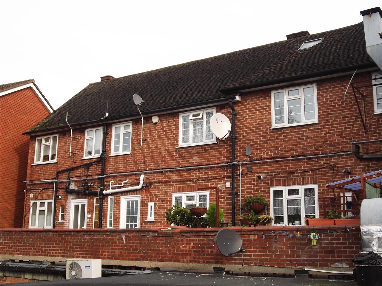 Honeypot Lane - Picture 1