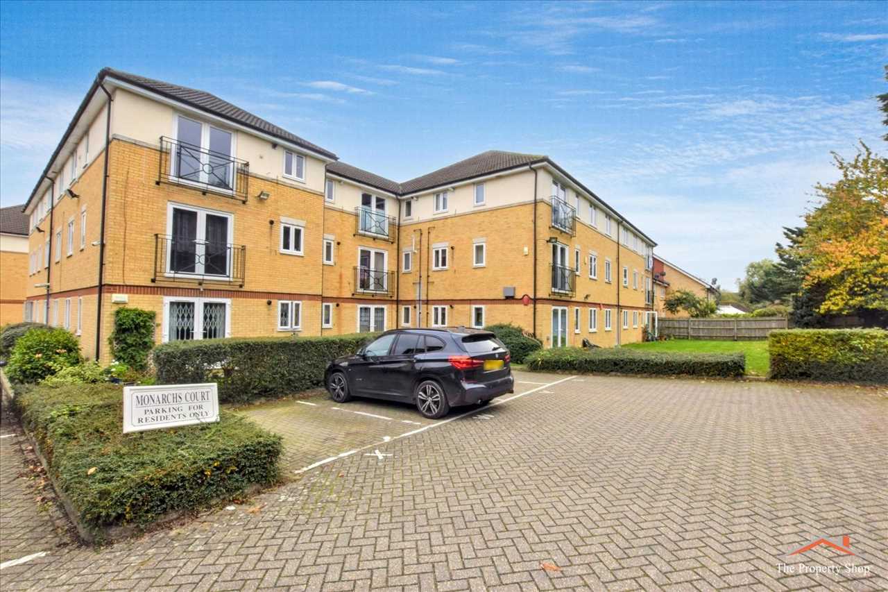 Monarchs Court