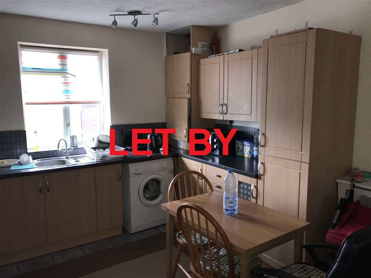 Honeypot Lane - Picture 1