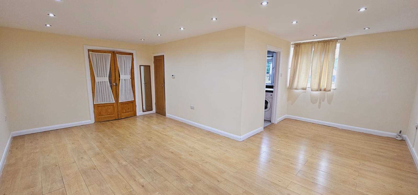Amberdene - Picture 2