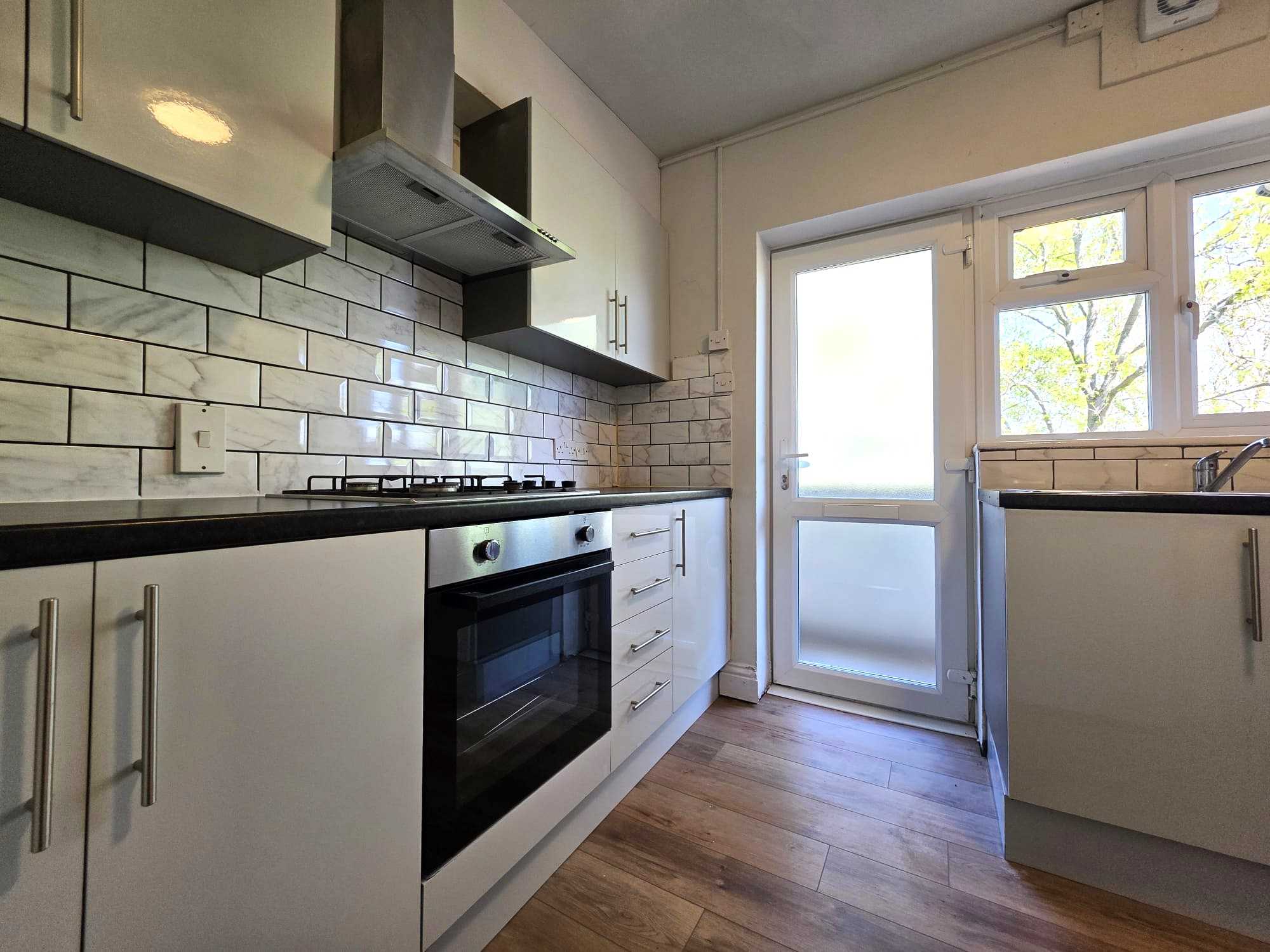 Orchard Court, Stonegrove - Picture 4