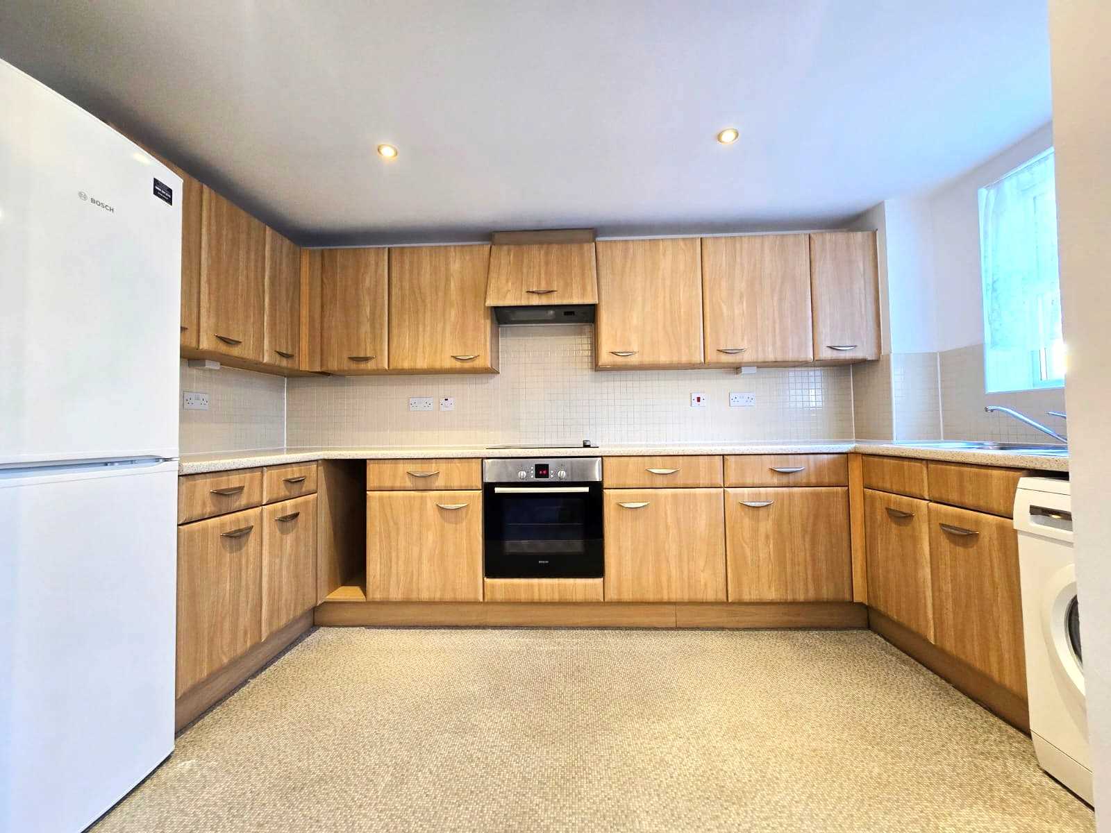 Scott Road - Picture 3