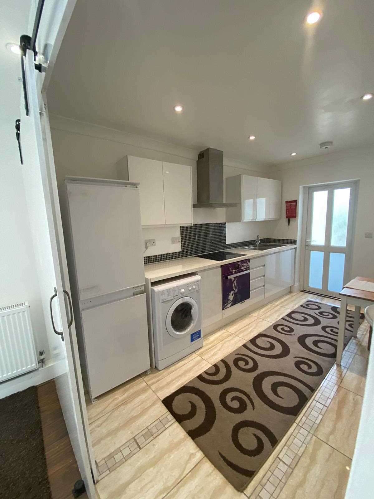 Bransgrove Road - Picture 2