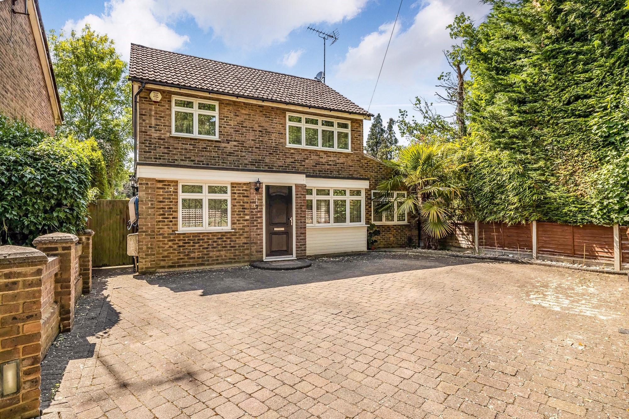 Acacia Close - Picture 1