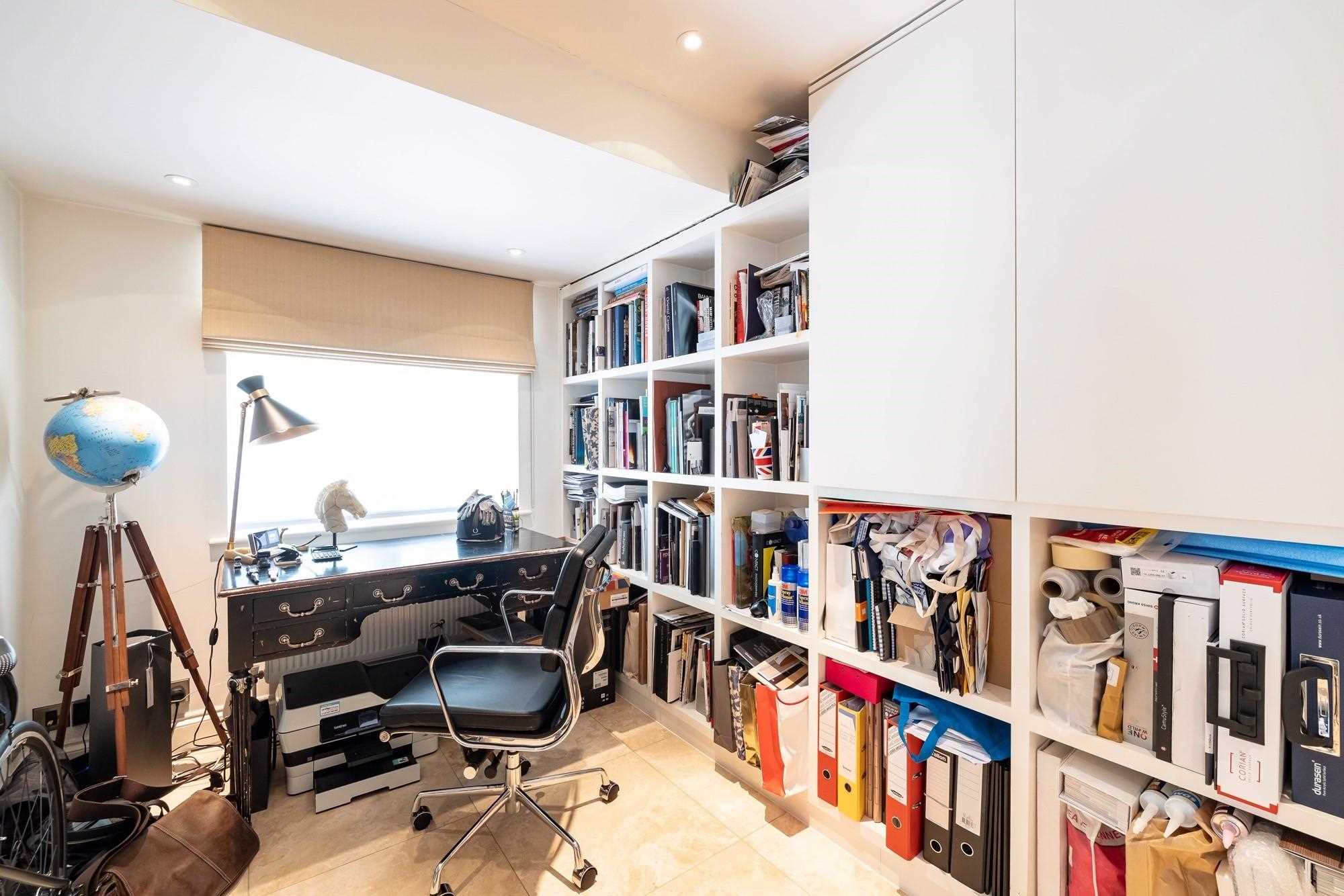 Acacia Close - Picture 4