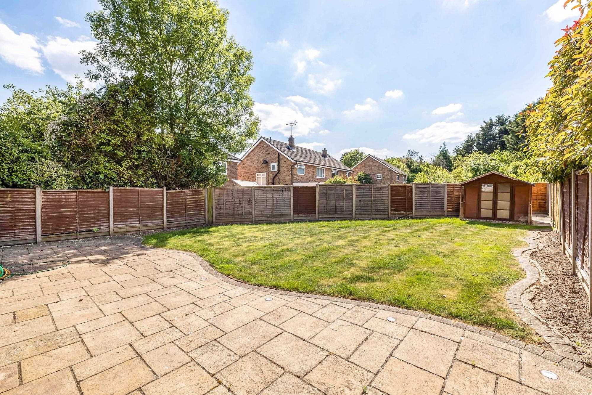 Acacia Close - Picture 15