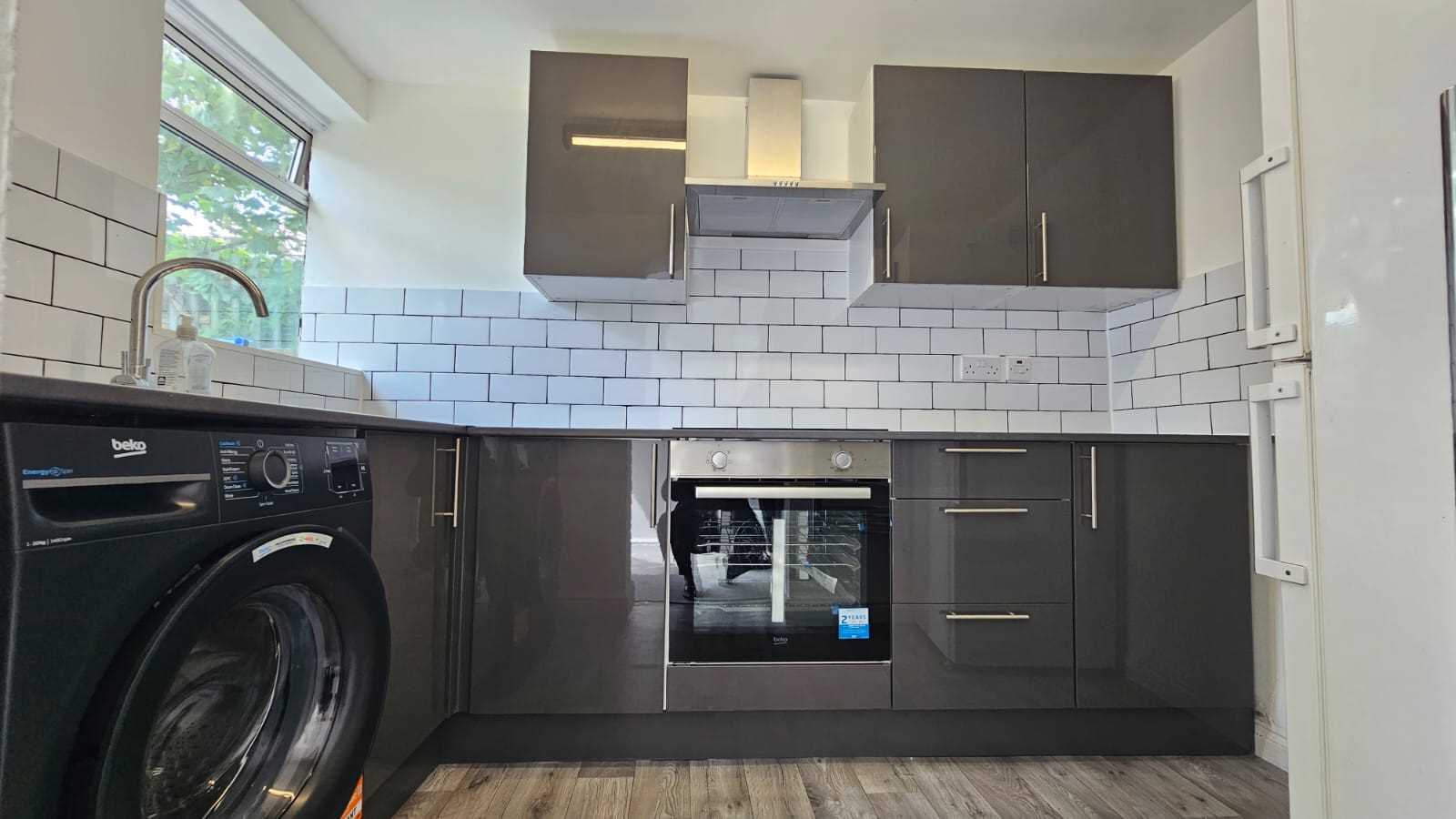 Newnham Close - Picture 9
