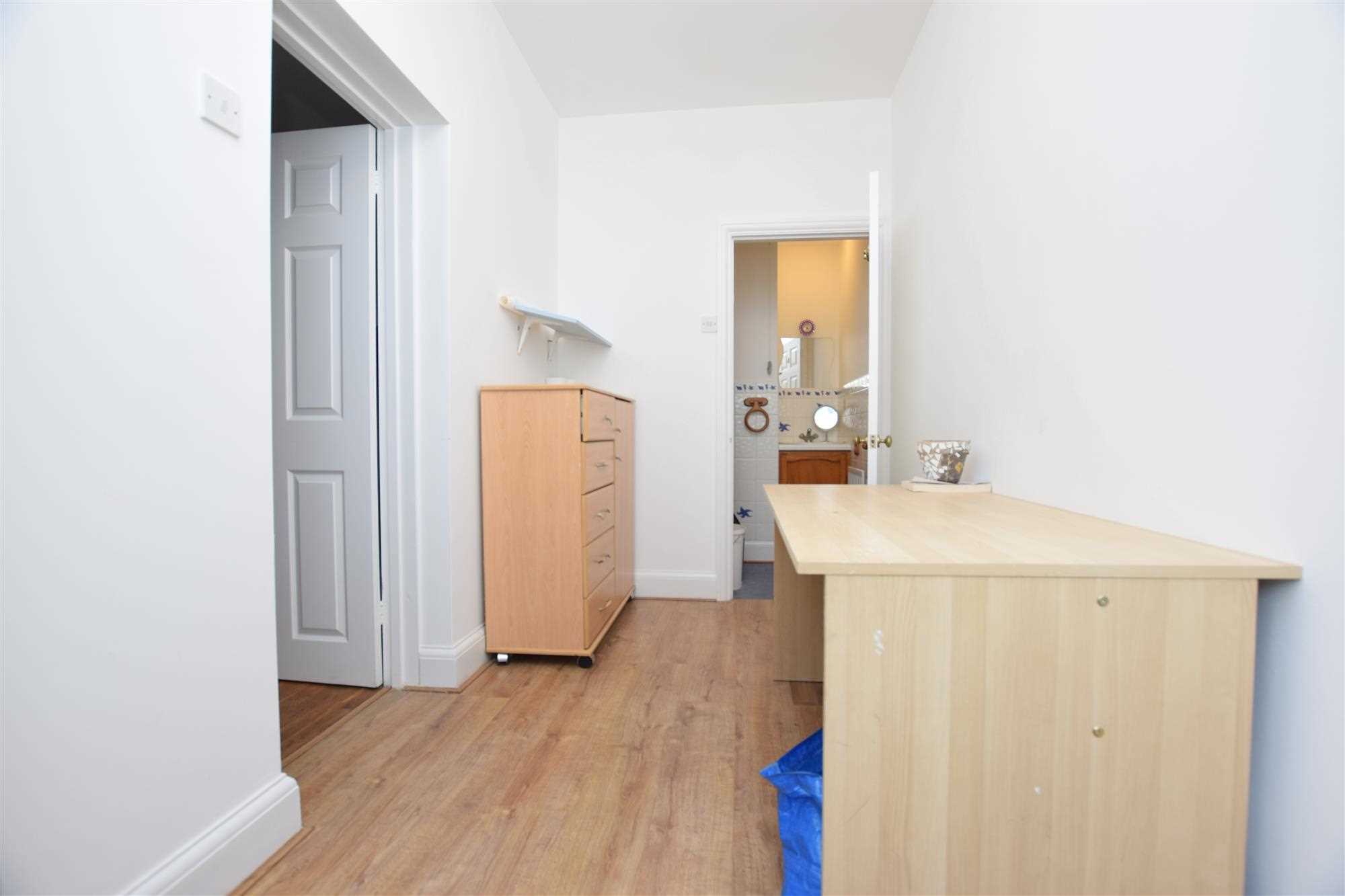Camplin Road - Picture 8
