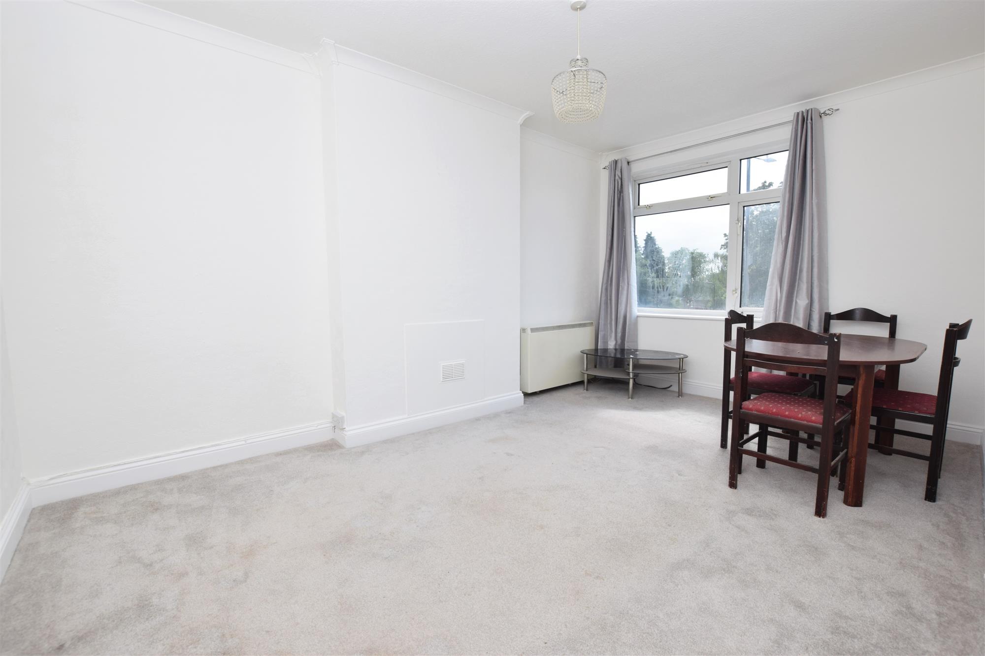 Kingsbury Road - Picture 1