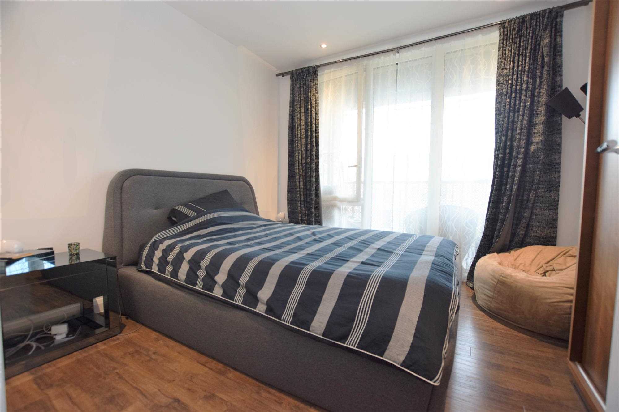 Camplin Road - Picture 3