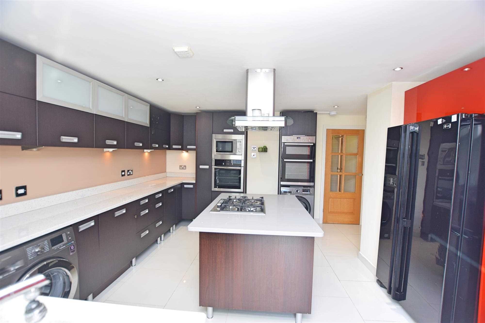 St. Andrews Drive - Picture 7
