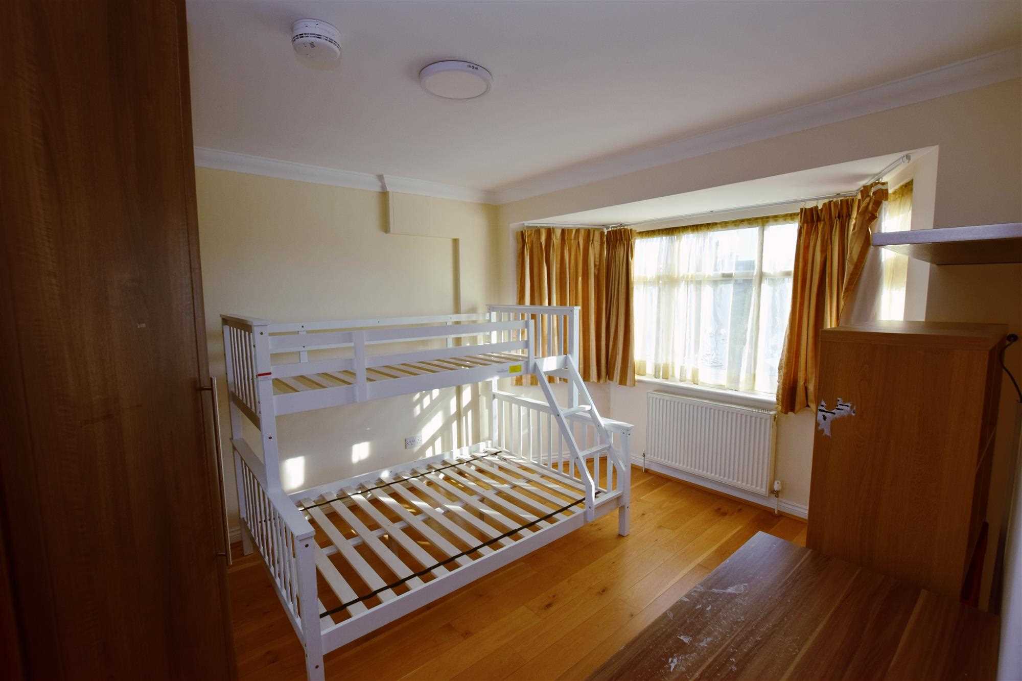 St. Andrews Drive - Picture 12
