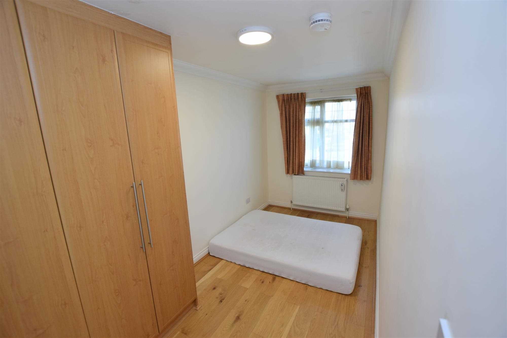St. Andrews Drive - Picture 15