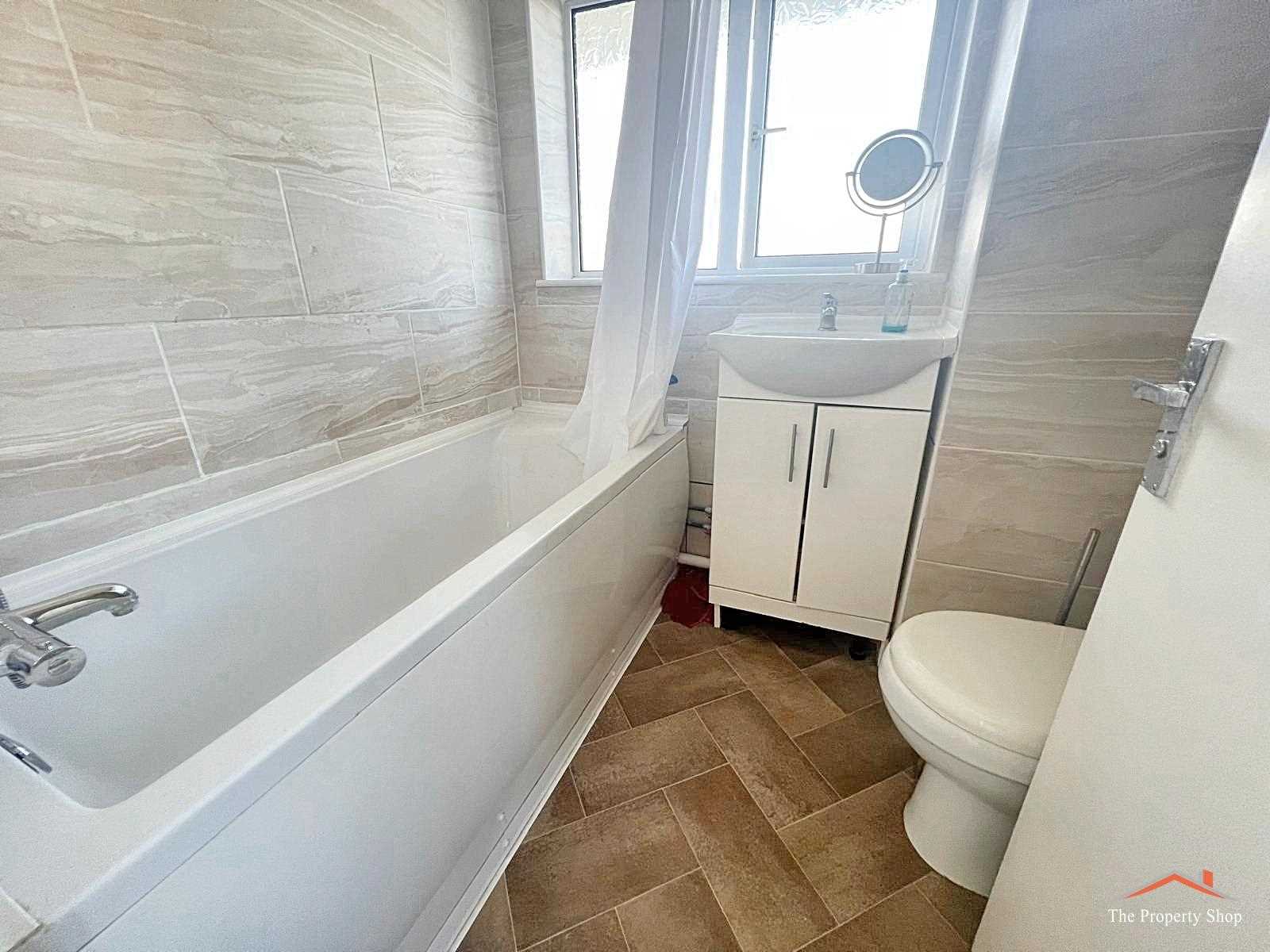 Arundel House - Picture 7