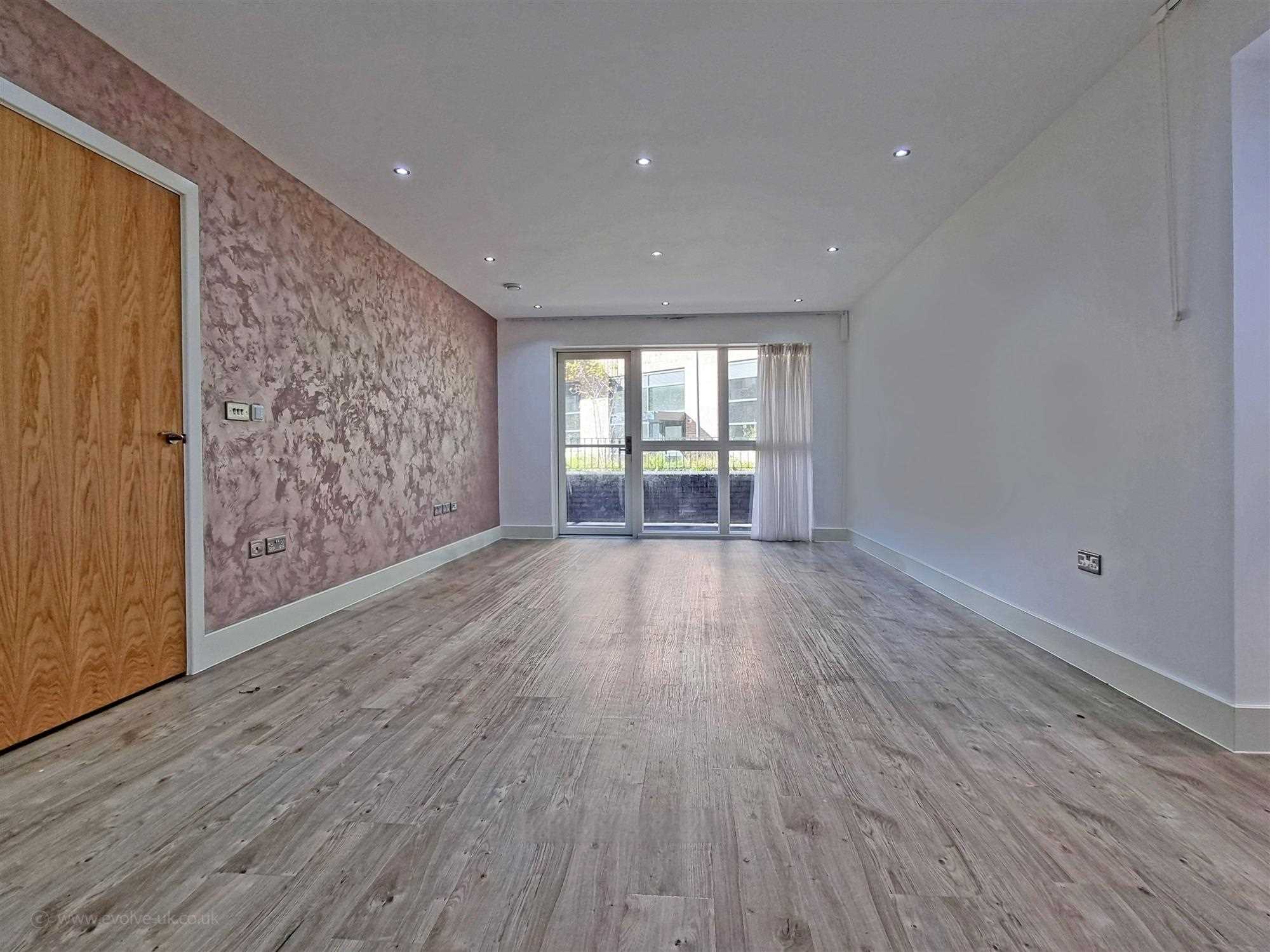 Curtis Court - Picture 2