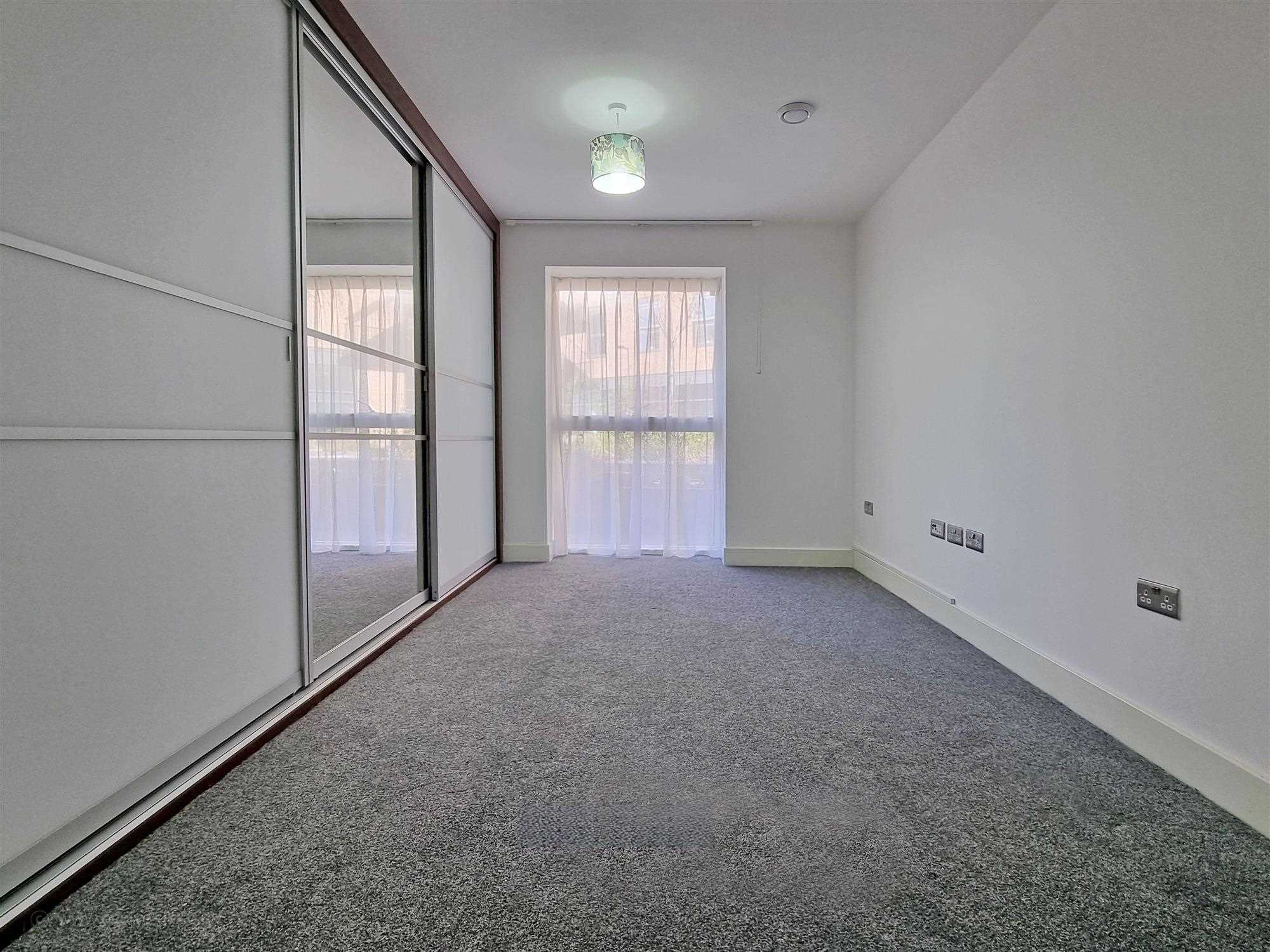 Curtis Court - Picture 4