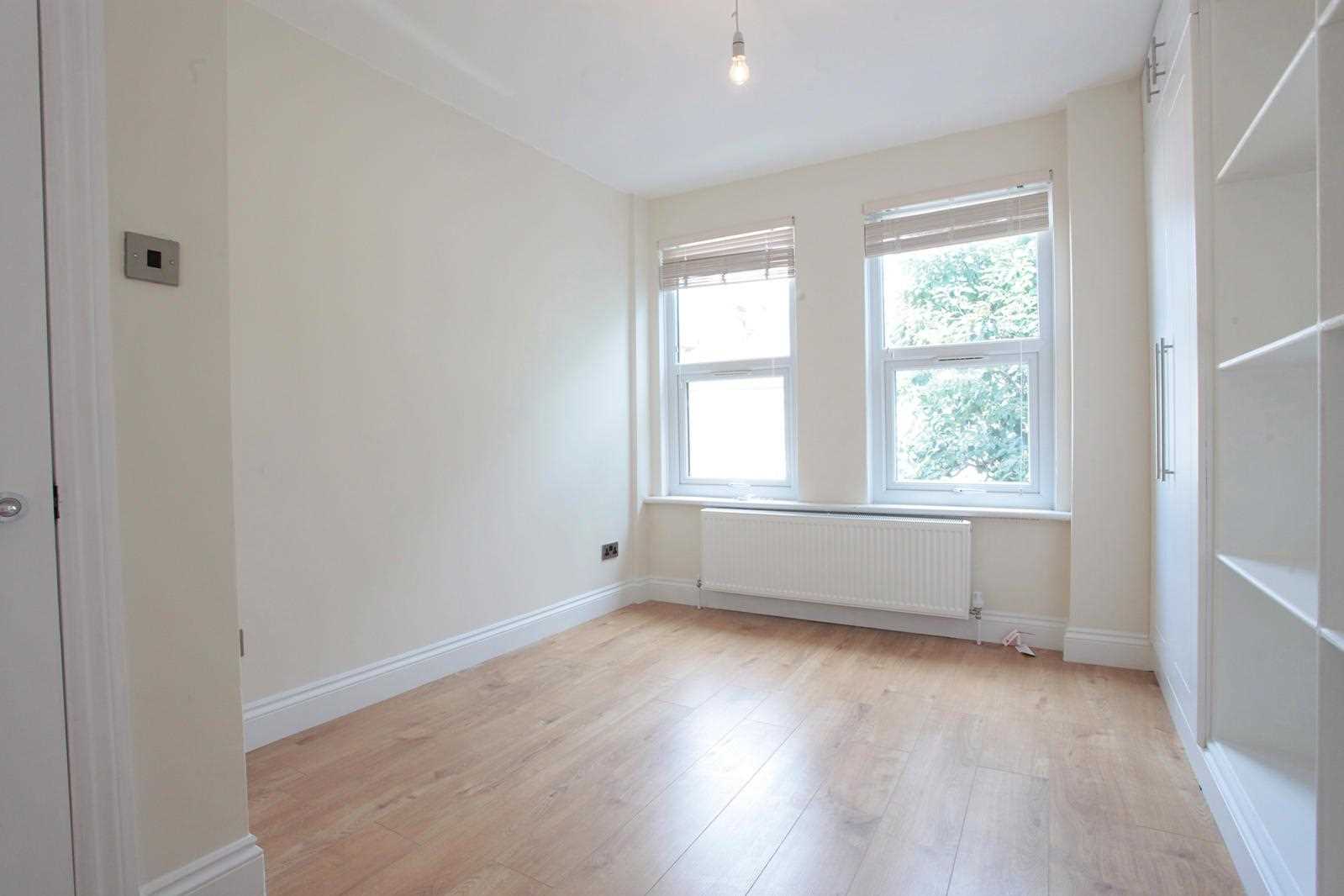 Banstock Road - Picture 3