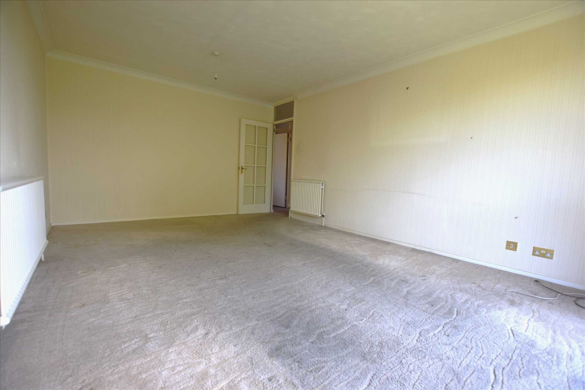 Kent House, Stratton Close, Edgware - Picture 1