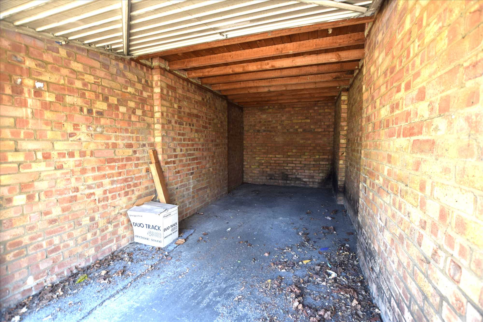 Kent House, Stratton Close, Edgware - Picture 12