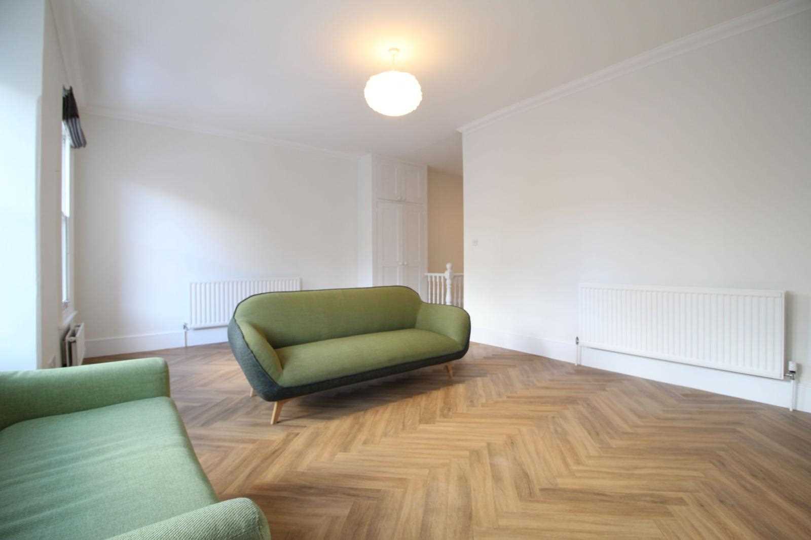 Trouville Road - Picture 6