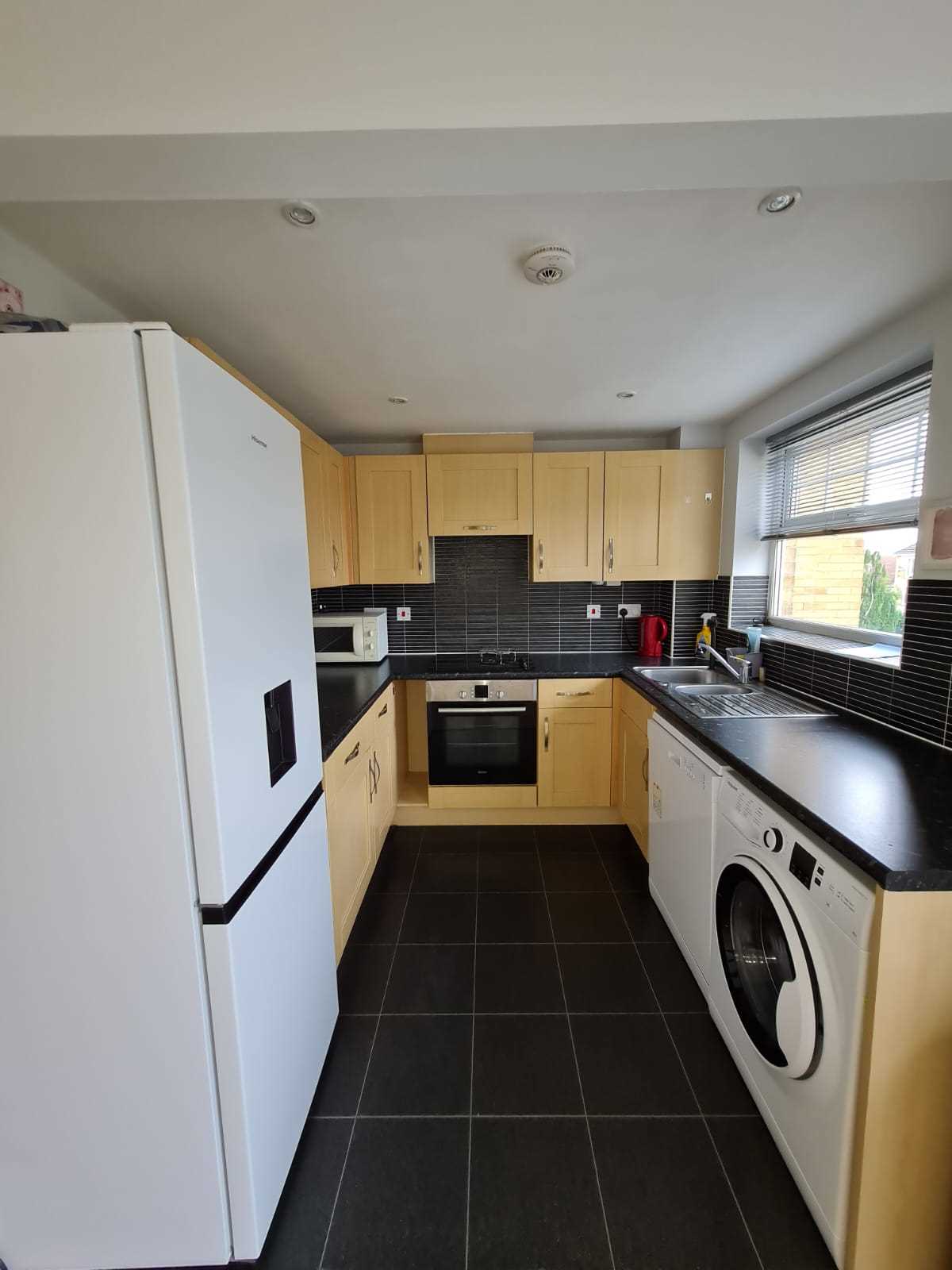 Mentmore Court, September Way - Picture 2