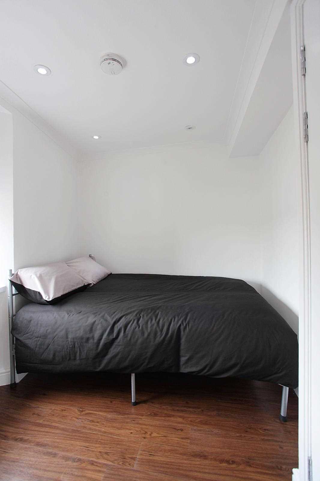 Harrow Road - Picture 9