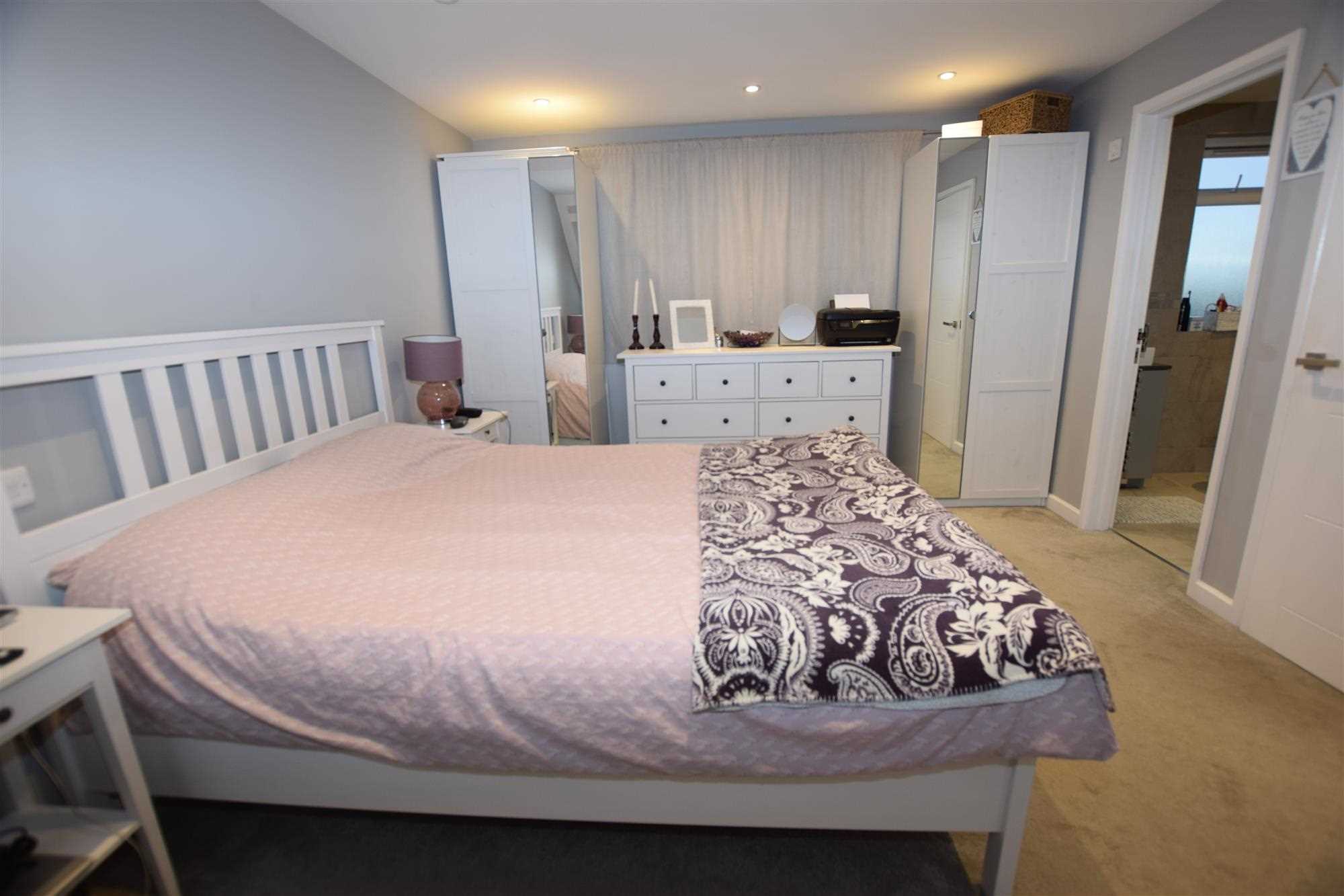 Merlin Crescent - Picture 15