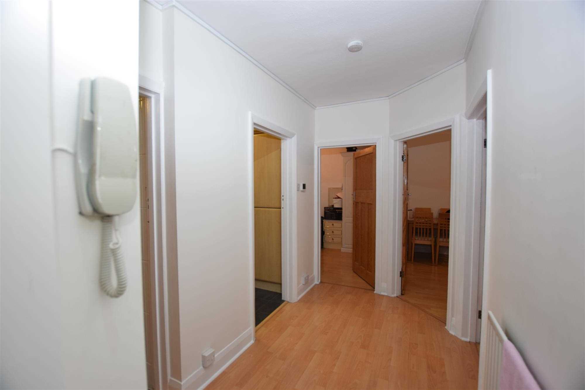 St. Margaret Road - Picture 2