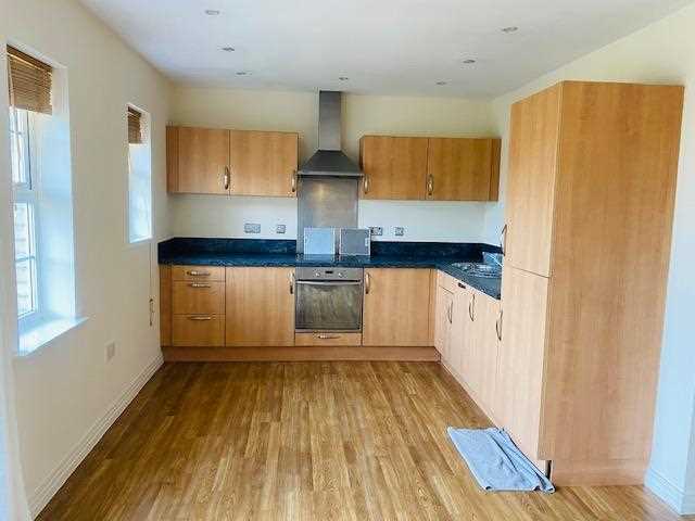 Fuller Close - Picture 5