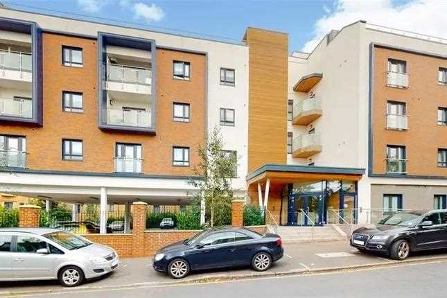 Grove House - Picture 1