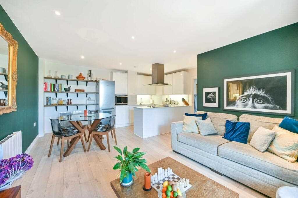 Grove House - Picture 9