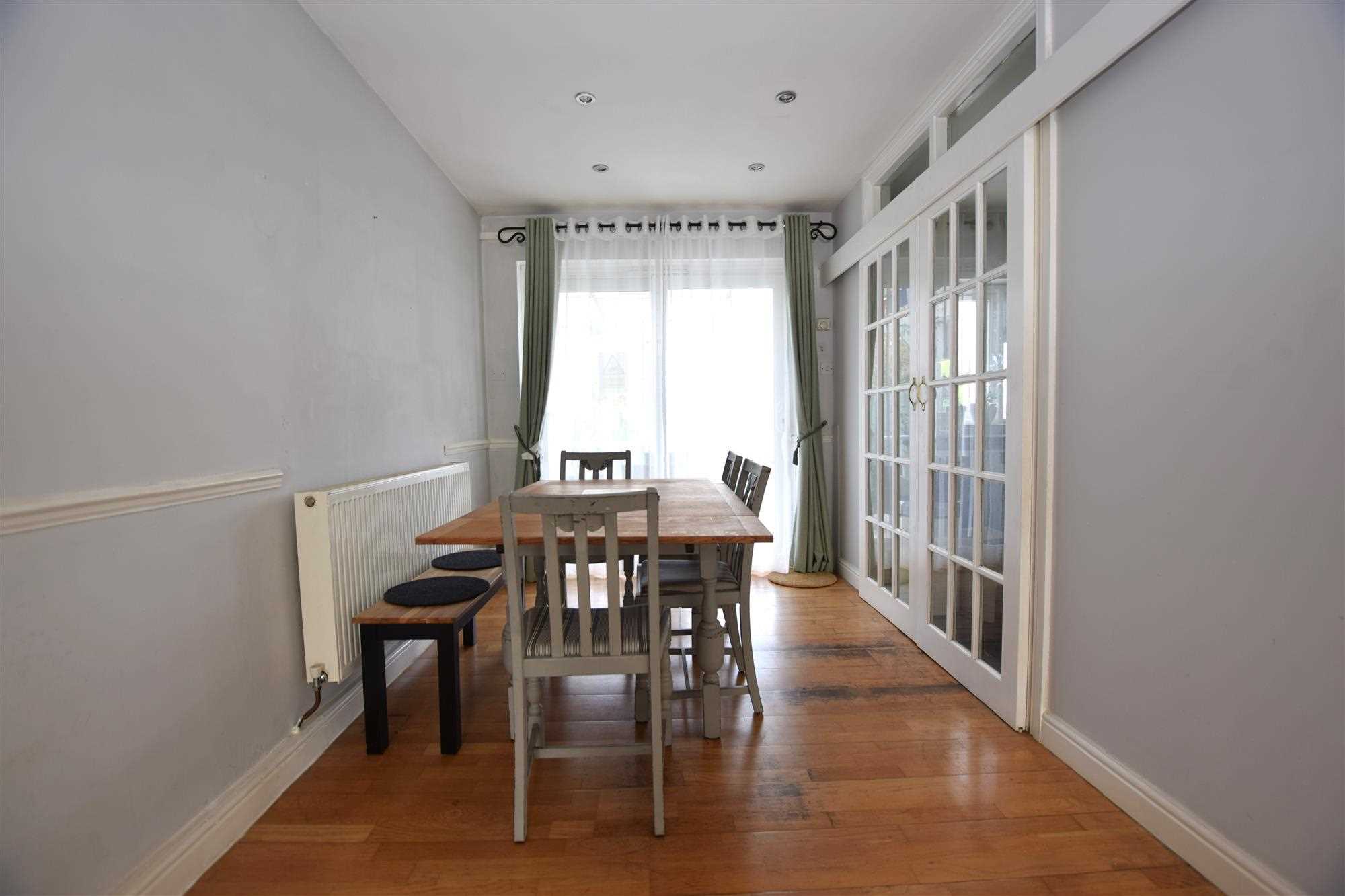 Banstock Road - Picture 3