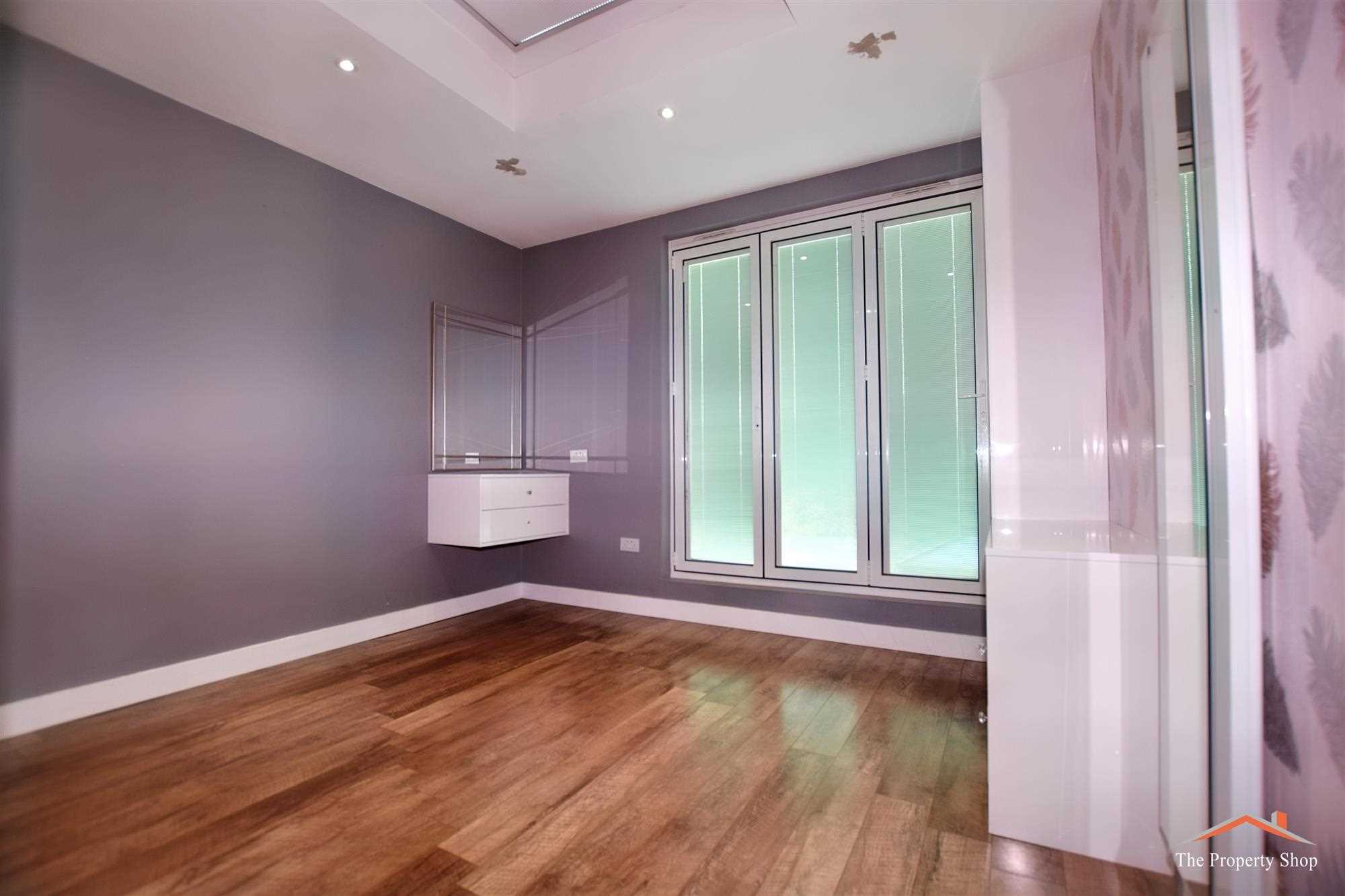 Woodhill Crescent - Picture 6