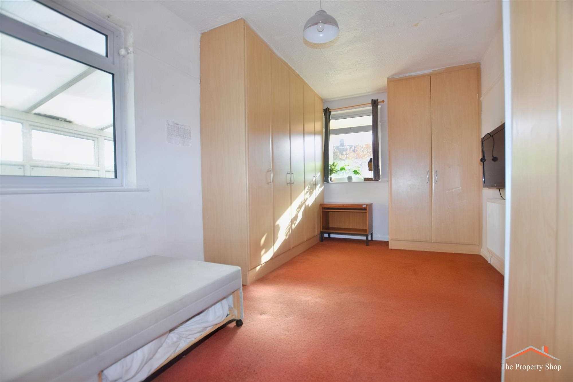 Woodhill Crescent - Picture 10