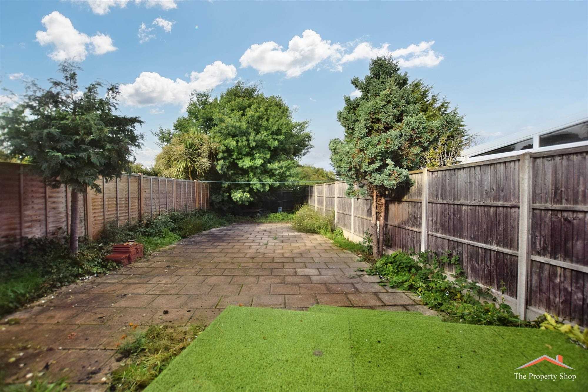 Woodhill Crescent - Picture 18