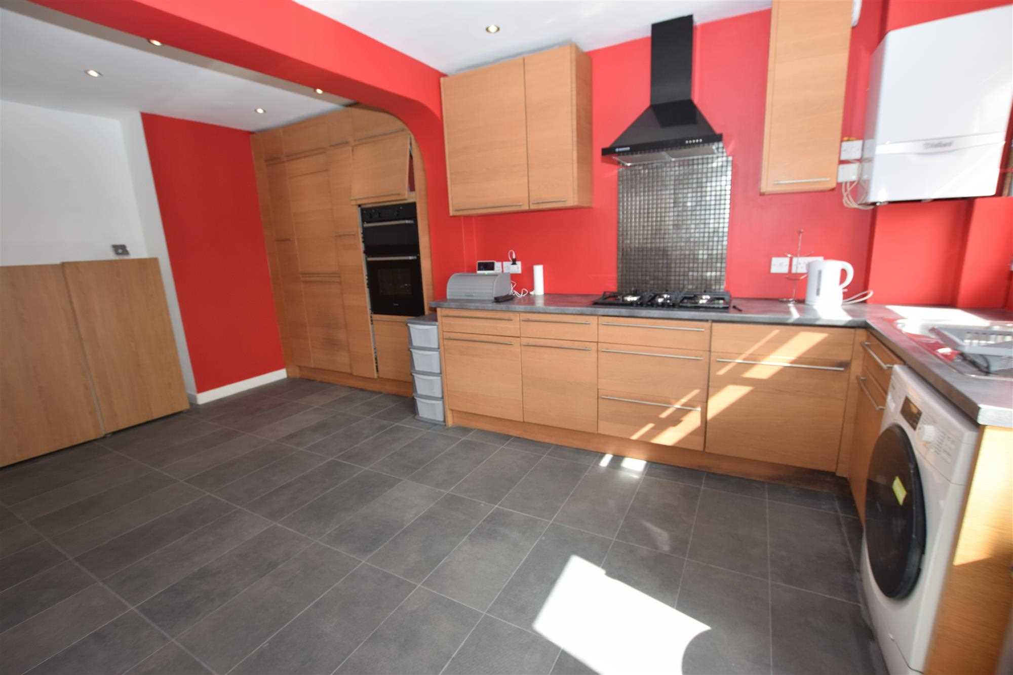 Nelson Road - Picture 3