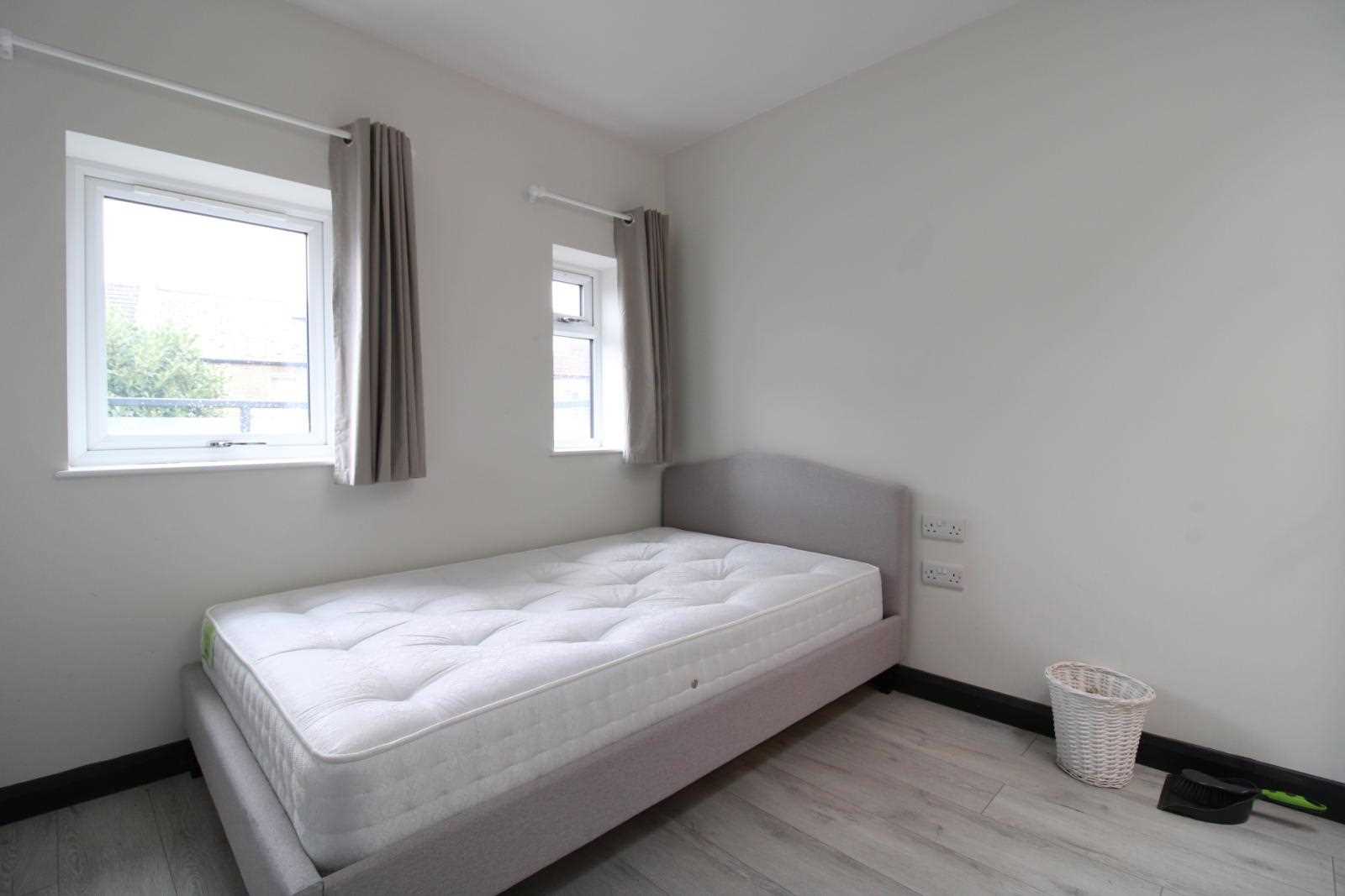 Eliza Mews - Picture 4