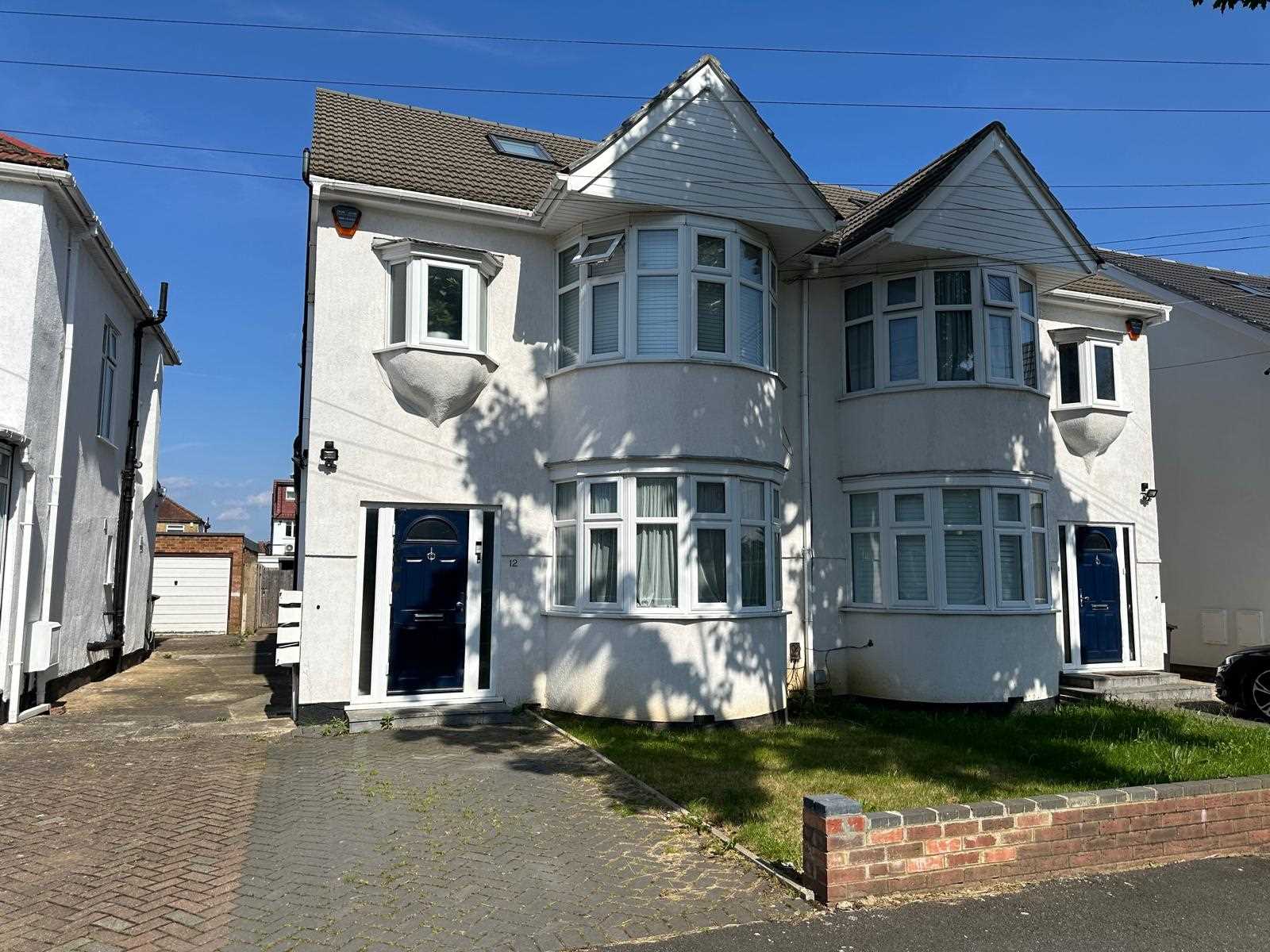 Larkfield Avenue - Picture 1