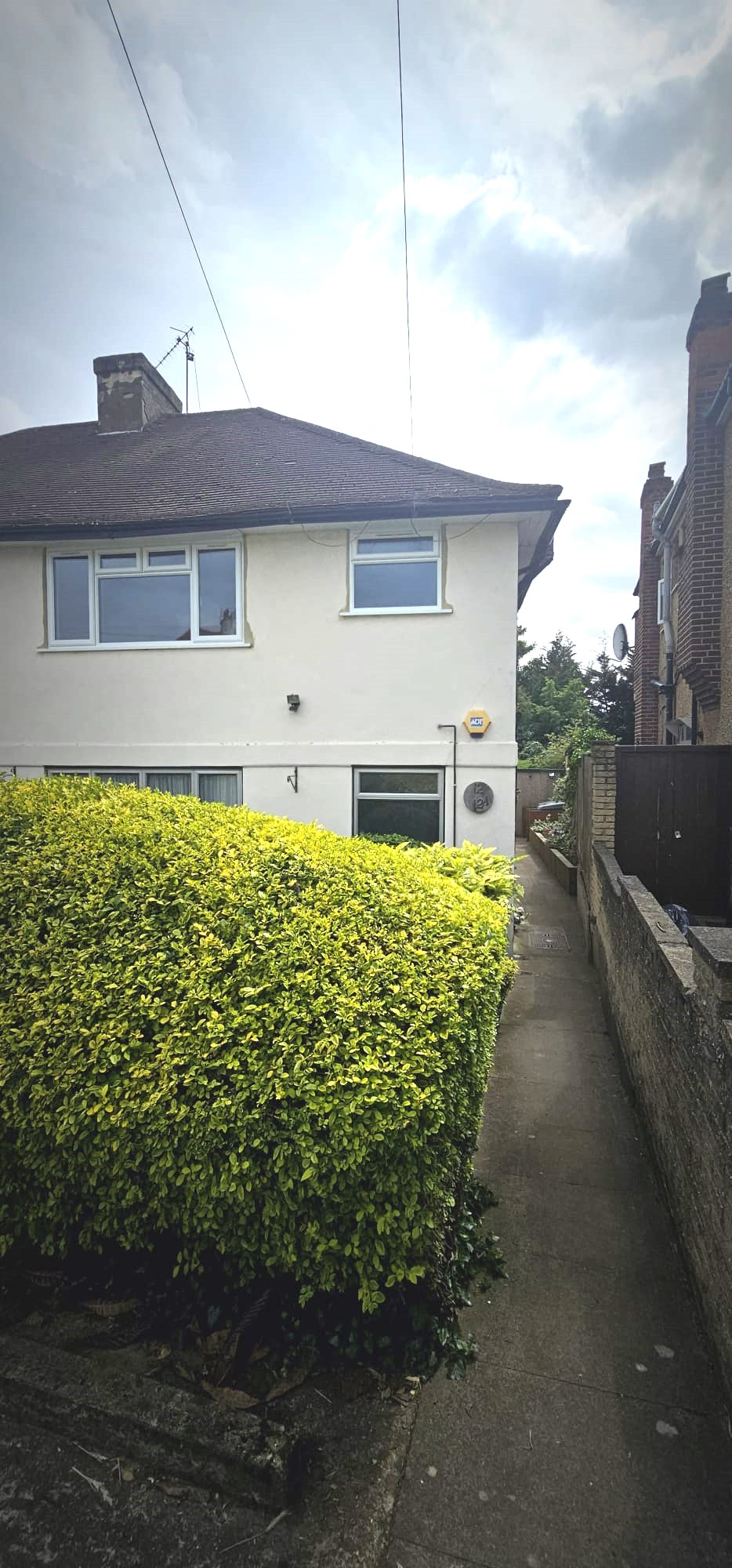 Lovat Close - Picture 1