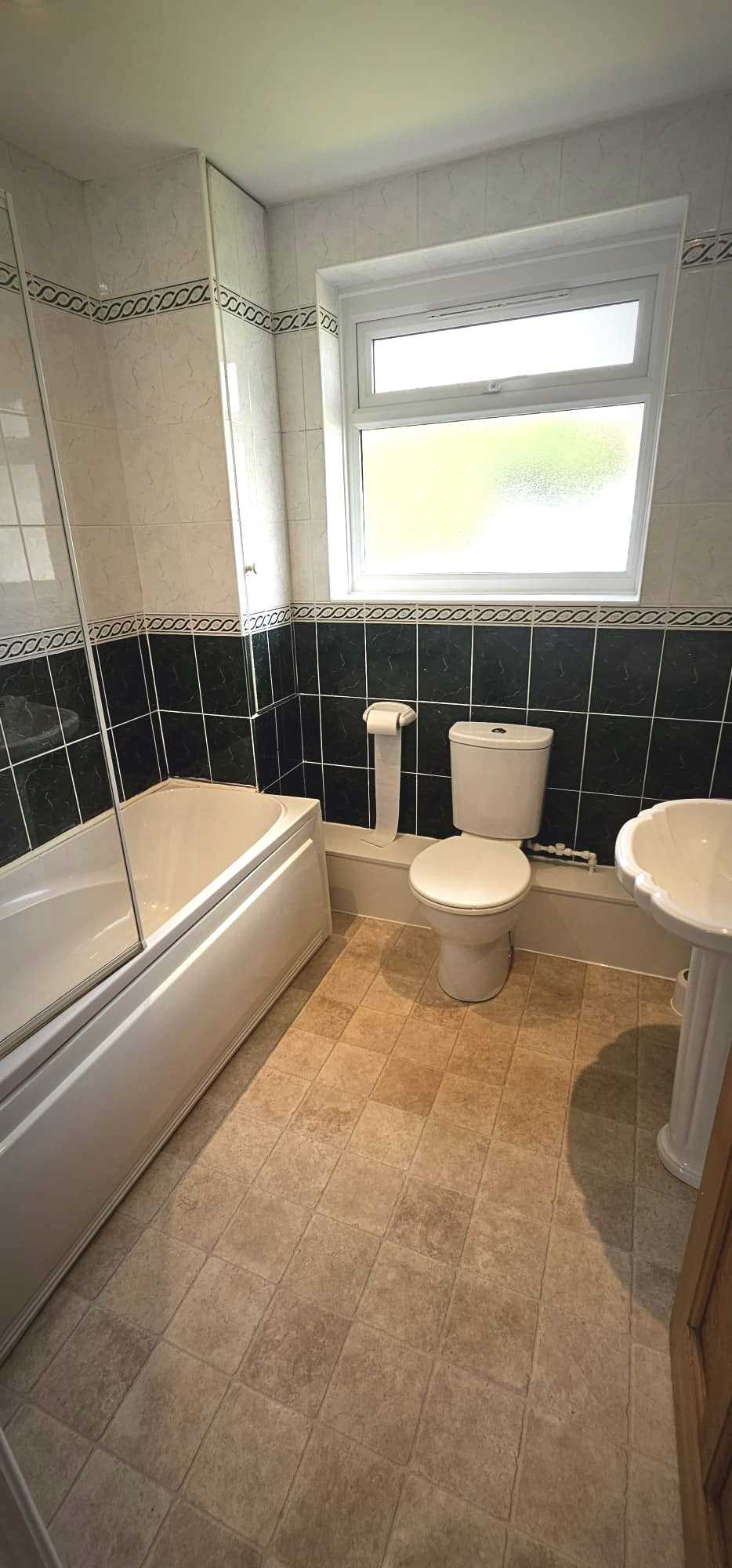 Lovat Close - Picture 9
