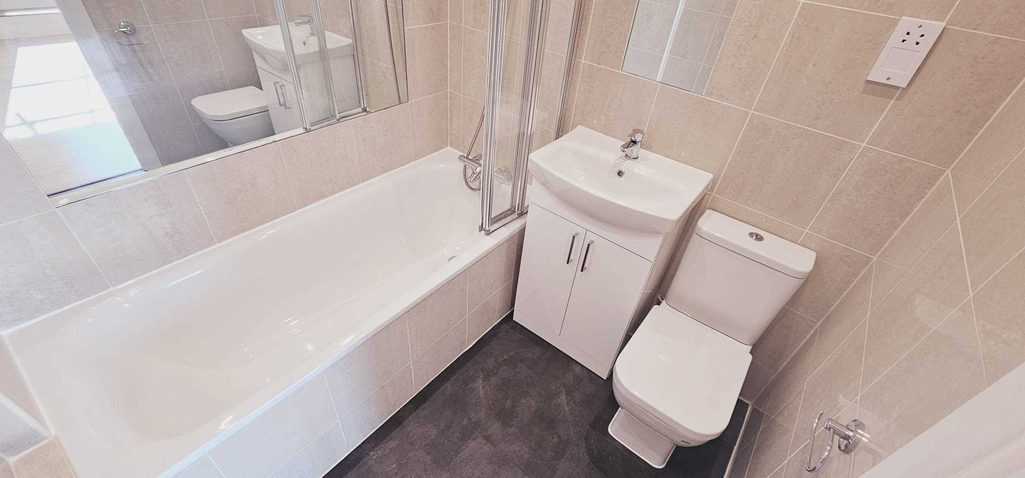 Platinum House - Picture 5