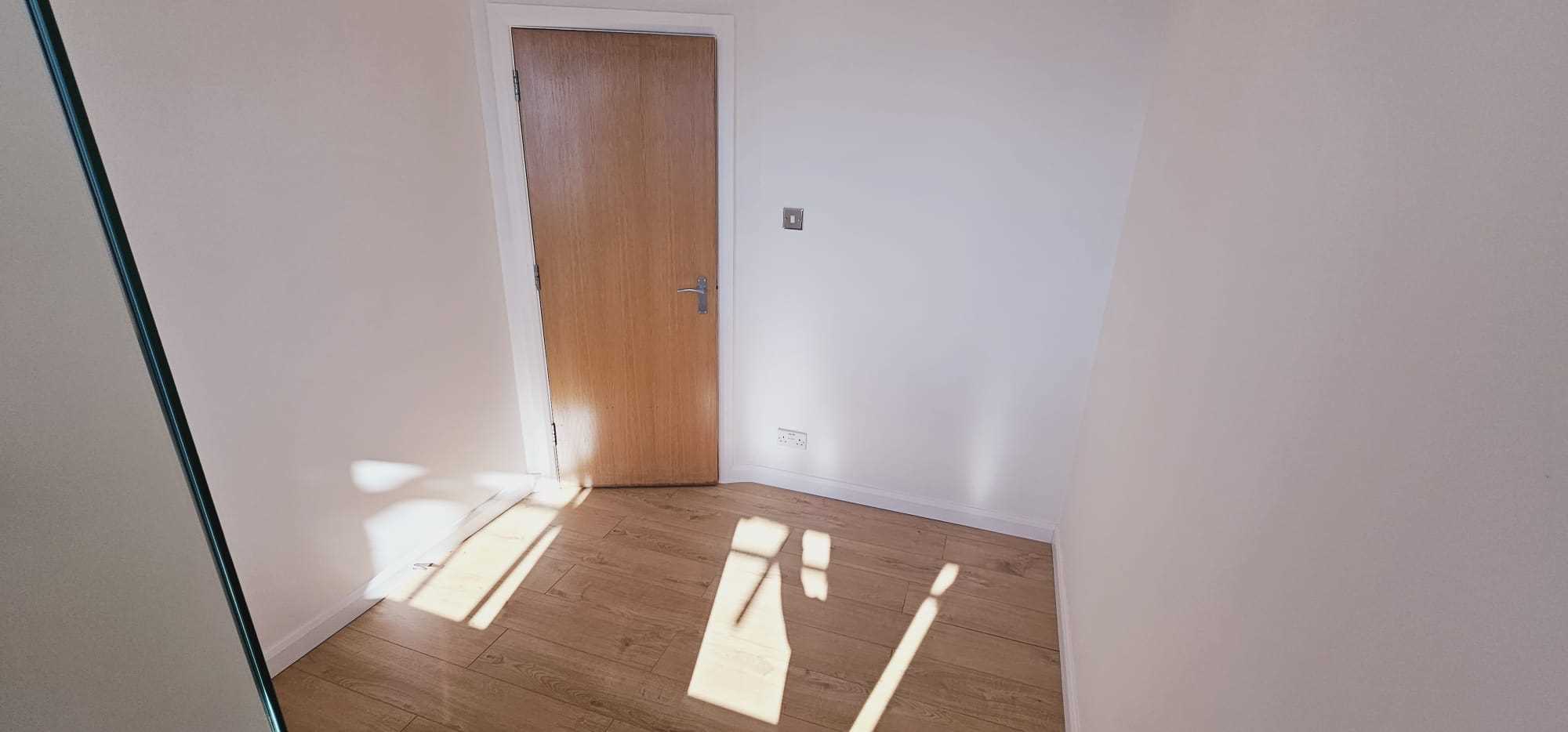 Platinum House - Picture 8