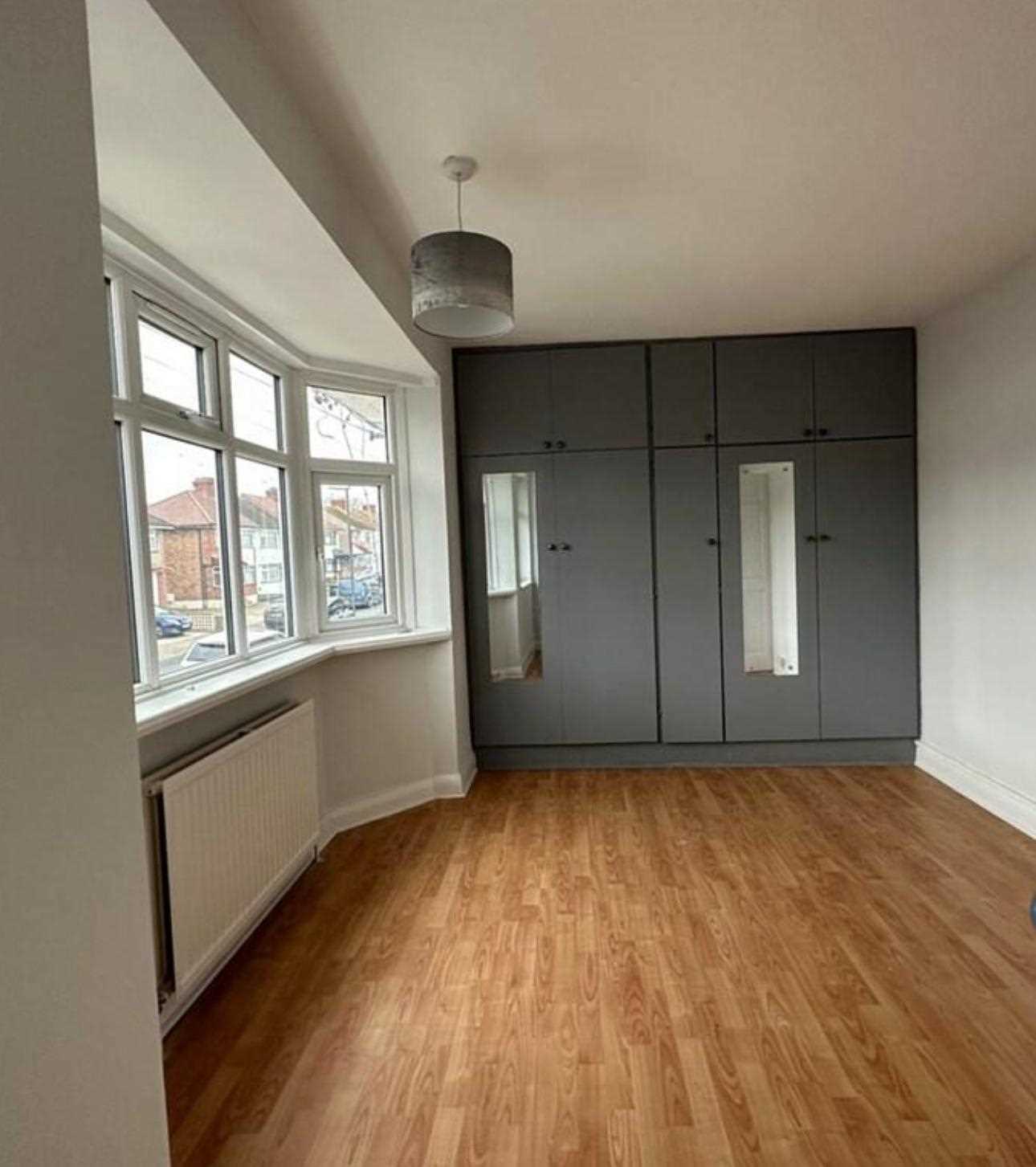 Dale Avenue - Picture 9