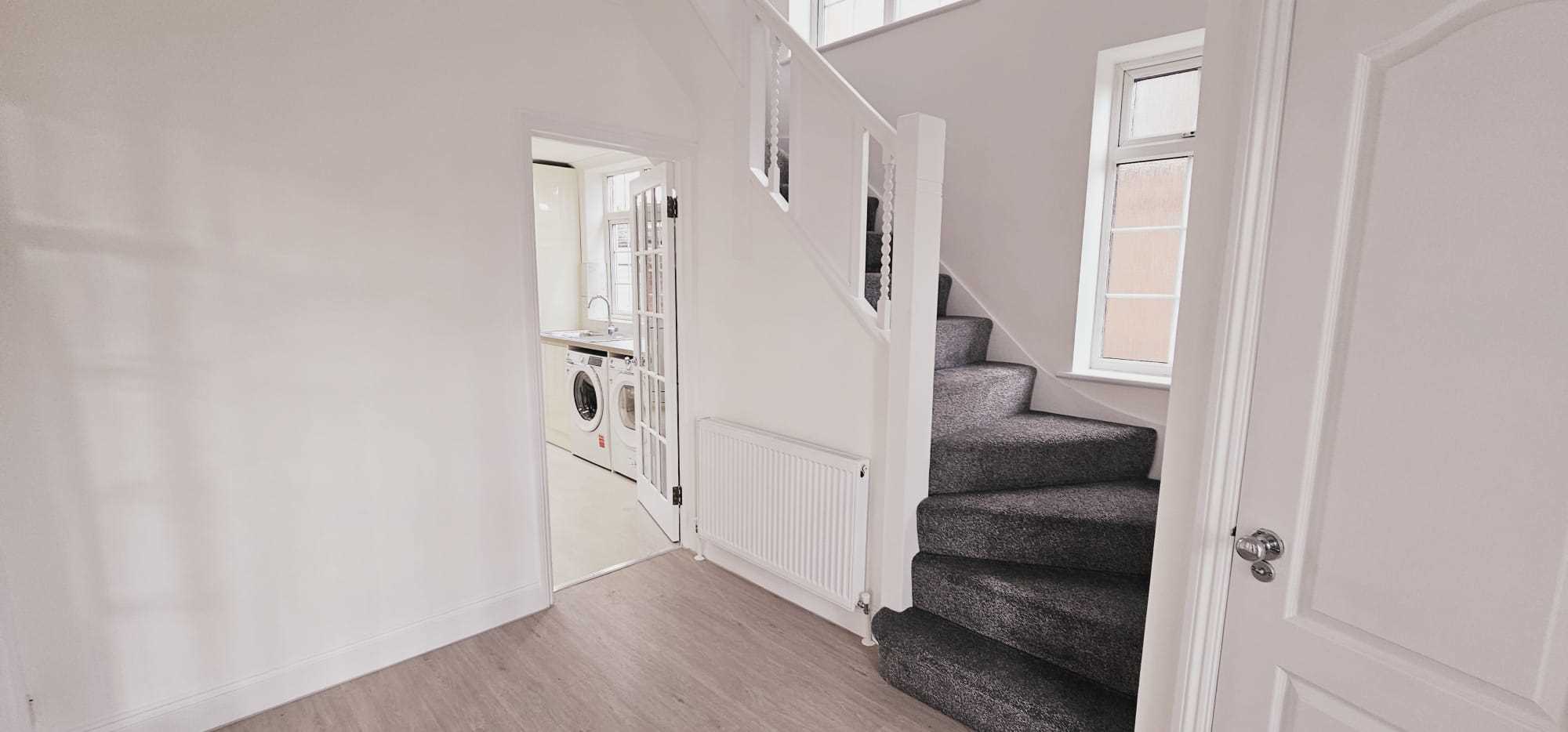 Broadhurst Avenue - Picture 3